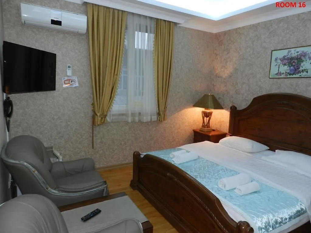 Hotel Elegant Garden Μπατούμι 3*,  Γεωργία