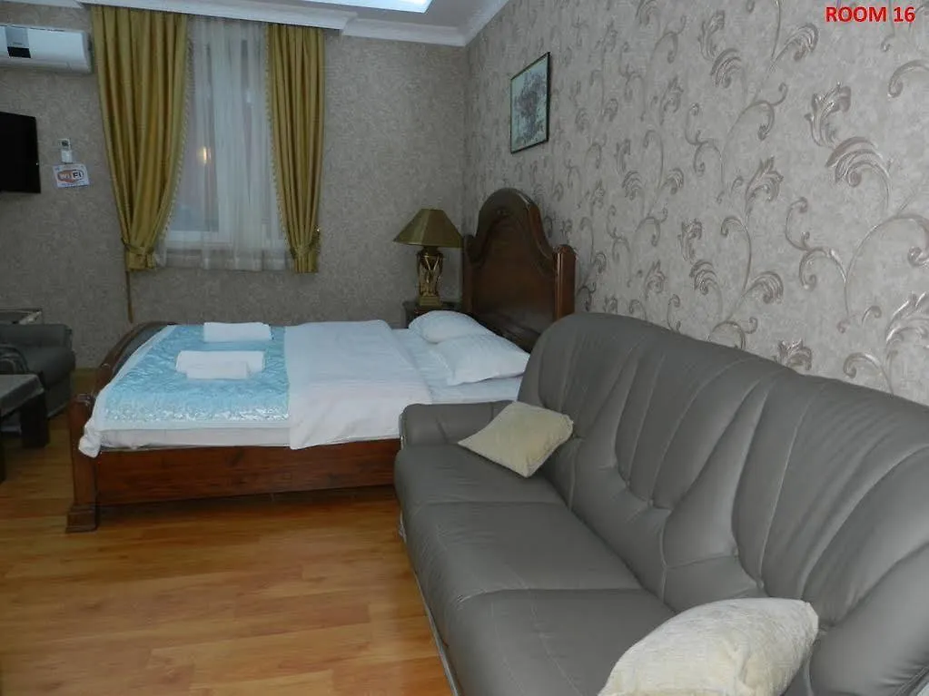 Hotel Elegant Garden Batumi 3*,  Georgia